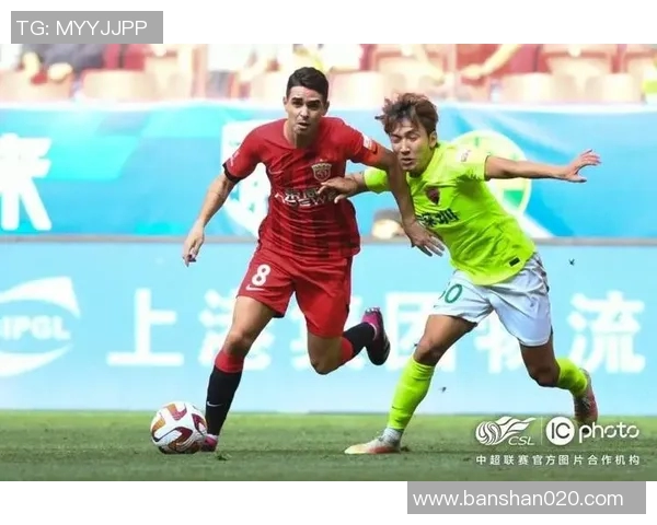 中国足球队守门员的成长之路与挑战分析